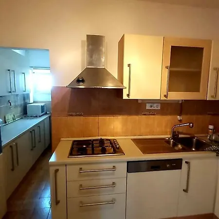 Holiday home Kuca Za Odmor Maja Srednje Selo na Solti